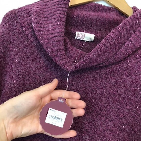NEW NWT SO Mossy Cowl Neck Tunic Sweater Berry Pink Polyester Knit JUNIORS Large - Picture 6 of 9